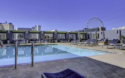 Sapphire Skyline Premium Suite