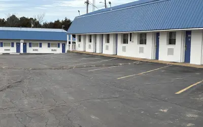 Motel 6 Sullivan, MO