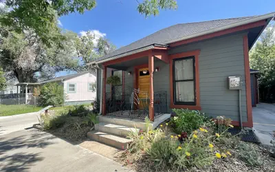 Lavish Retreat in Old Town - Walk Everywhere!