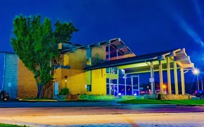 The District Hotel Club and Resorts