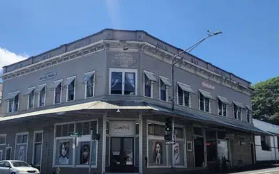 Howzit Hostels Hawaii