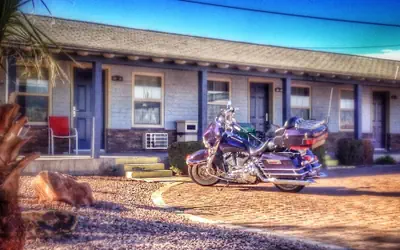 STERLING GARDENS HOTEL