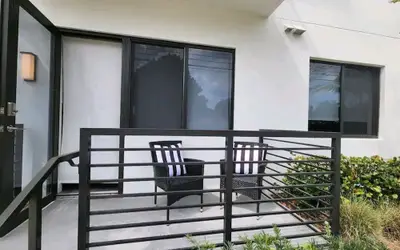 Lux and Cozy 2beds 2 Baths up to 8 guest