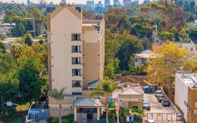 Uptown Inn by Vantaggio - Limited Service Apart-Hotel