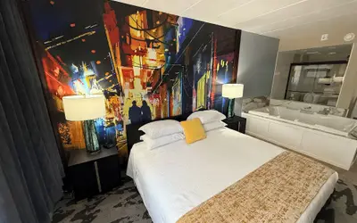 Lighthouse Inn & Suites