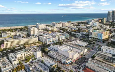 Cozy South Beach 1BR Apt Near Beach and Ocean Drive