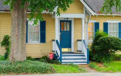 Spacious Corporate Lodging in Downtown Lafayette