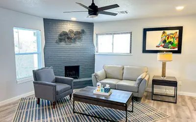 Vintage Gem in Prime Location Cozy 1BR Oasis