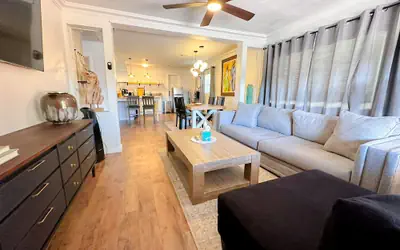 2br-newly Renovated Full Kitchen-3 Mins Asia Dist