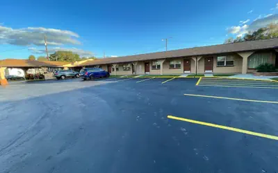 Shangri La Motel Ocala near Hwy 301