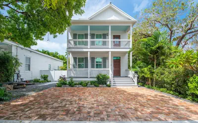 NEW The Rigby House - Pvt Pool Amazing Location