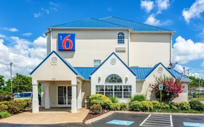 Motel 6 Chattanooga, TN - Downtown
