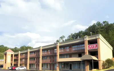 OYO Hotel Harriman near I-40