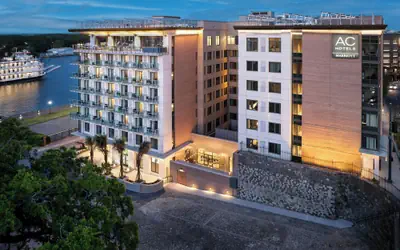 AC Hotel Savannah Historic District