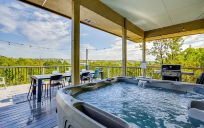 4 2 Firepit hot tub Scenic Views L2 EV Charger