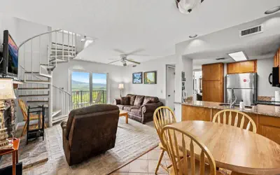Sleeps 6 Mountain Views Heated Pool Playground