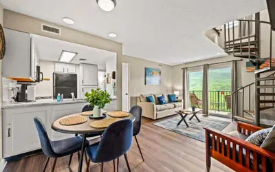 Indoor Pool Mountain Views Hot Tub Sleeps 6