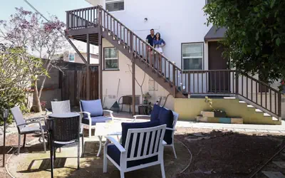 Walk to Beach - King Apt In 1 Area - AB