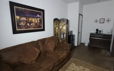 Unit 3 Champagne Terminal Stylish Stay