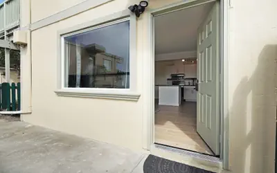 Cozy 2BR Mountain View Private Deck