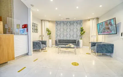 Private Apartment at the Congress