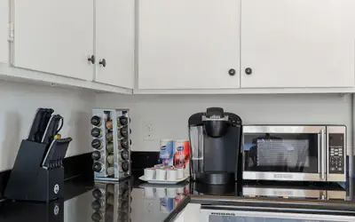 Charming 2BR Coastal Getaway in Pacifica