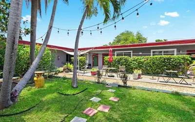 Hollywood 1BR Near Beach & Dining