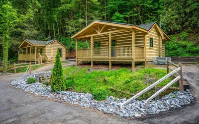2bdrm Cabin 2 Gburg Pet Friendly Fire Pit Game