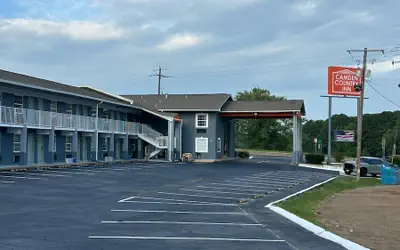 CAMDEN COUNTRY INN