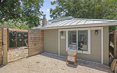 1929 Wash House 1 Bedroom Cottage
