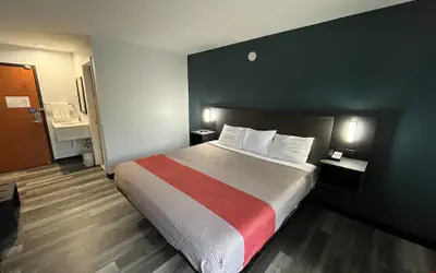 Studio 6 Suites Urbana, IL