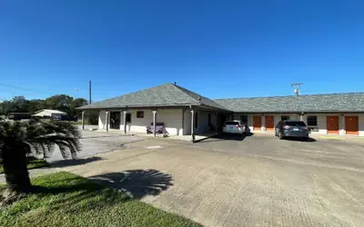 WESTERN INN