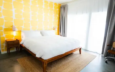 Deluxe Room, 1 King Bed, Kitchen, Garden View