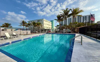 Beach Lover s Studio Apartment in Hollywood FL