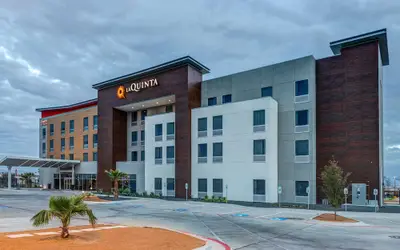 La Quinta Inn & Suites by Wyndham Eagle Pass