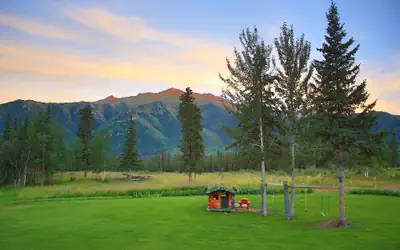 Log Cabin Wilderness Lodge