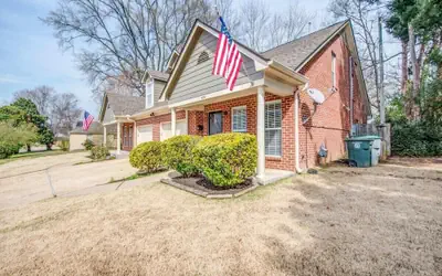 High Point House Huit Retreat 4