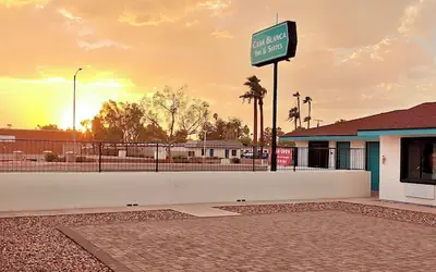 Casa Blanca Inn and Suites