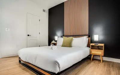 Boulevard Stays - Chandler