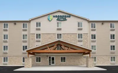 Woodspring Suites at Cleveland North