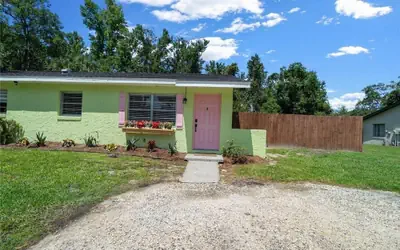 NEW Listing Discount! • Near Manatees & Springs