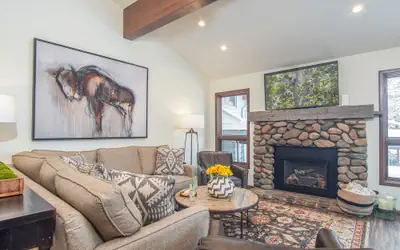 Skiway Chalet - Next to Warm Springs Lifts - Close to Natural Hot Springs