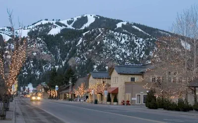2BD Ranch Condo - Walk to Free Elkhorn Resort Amenities
