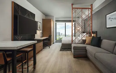 Apiary Hotel Belleview Station