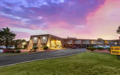 Scenic View Inn - Lake Powell - Page AZ