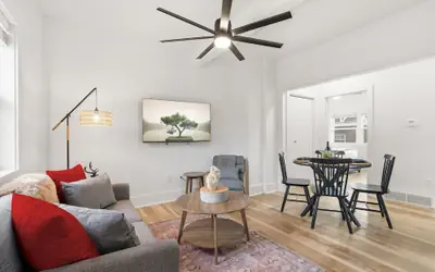 Mathews House 4 King Beds Near CSU & Old Town