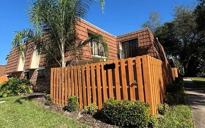 Poolside 2BR/2.5BA Near Downtown Fort Myers