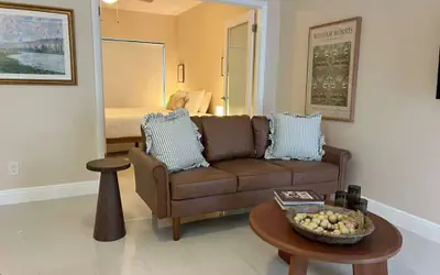Open-concept Urban Stay