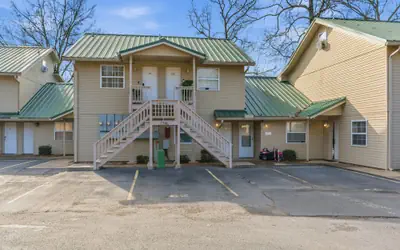 Clearwater Golden Escape On Lake Hamilton 2 Bedroom Condo