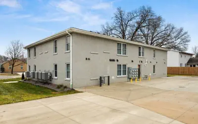 The Silo 6 - Modern Abode